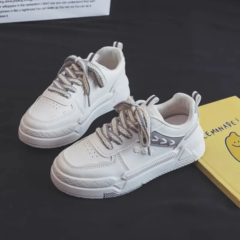 New Fashion White Women Sneakers Thick Bottom Walking Sports-Shoes Girls Trends Lace Up Casual Sneaker Women's Vulcanized Shoes