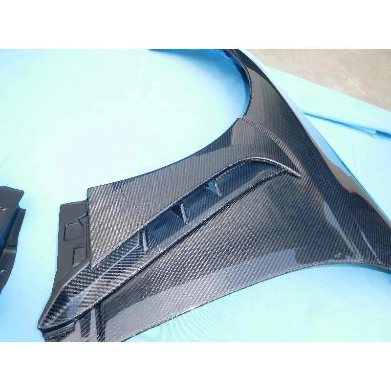 베스트셀러 OEM 스타일 카본 파이버 프론트 펜더 (벤트 포함) 2021-2023 GR86 BRZ ZD8 자동차 펜더 고품질