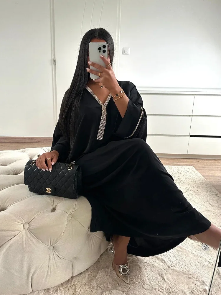 Muslim Long Dress Bat Sleeve Caftan Abaya Satin Robe Diamond Party Ramadan V Neck Kaftan Jalabiya