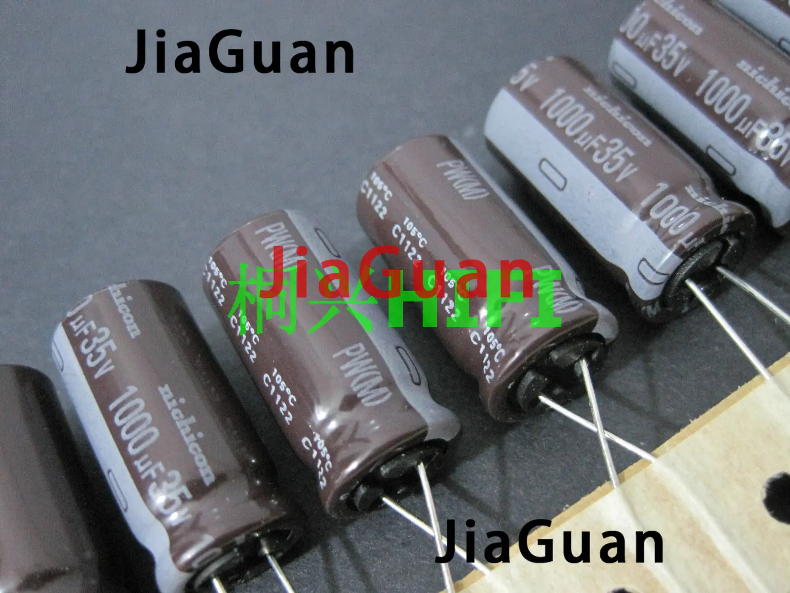 

20PCS NEW NICHICON PW 35V1000UF 12.5X25MM electrolytic capacitor 35V 1000UF High frequency long life pw 1000uF/35V