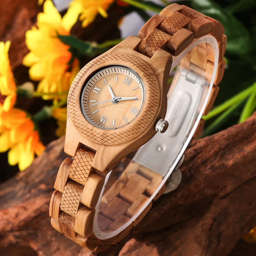 Puidust käekellad naistele | kujundav pilt e-kaubamaja pildikogust