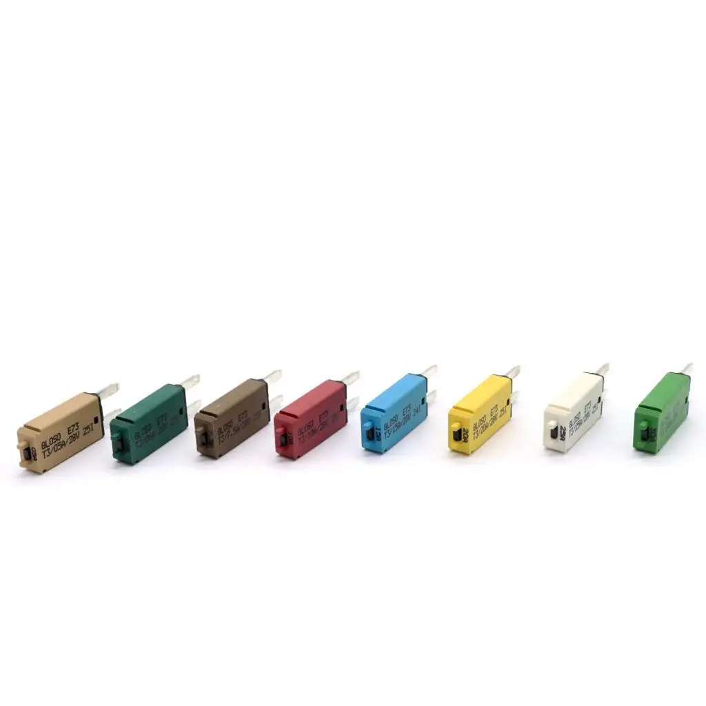12V-24V Automotive Circuit Breaker Small Blade Fuse Resettable 10A