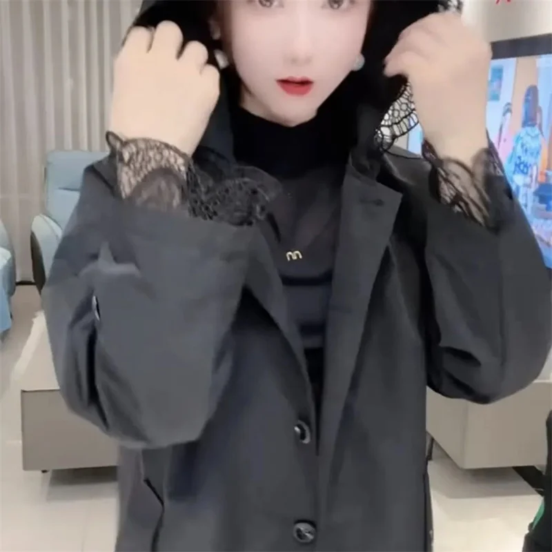 Cappotto giacca a vento europeo da donna Primavera Autunno 2025Nuova giacca temperamento Cuciture con cappuccio in pizzo Capispalla Moda donna Overwear 4