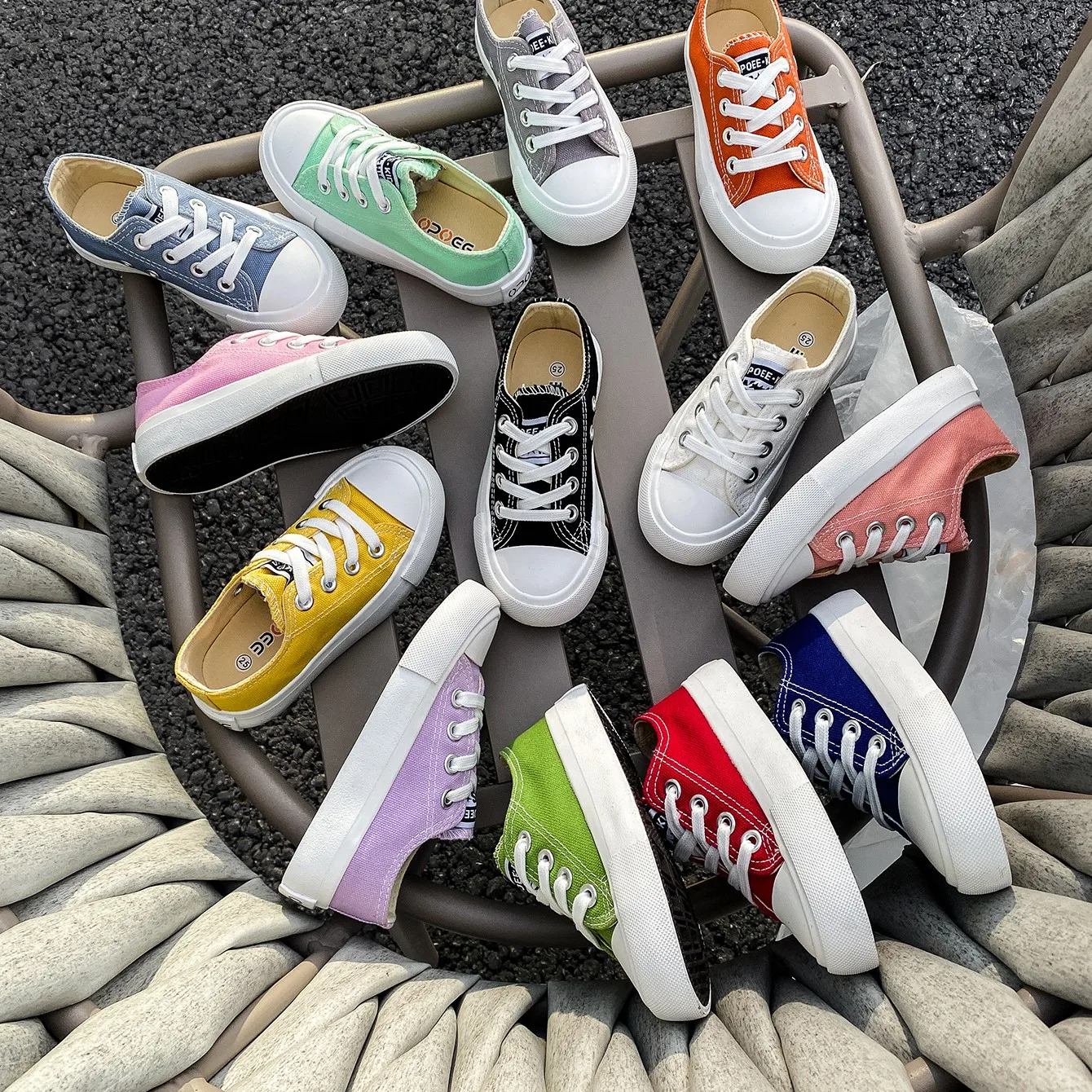 حذاء قماش بنسيج شبكي يسمح بالتهوية للأطفال ، حذاء بنعل ناعم ، قماش متعدد الاستخدامات للأطفال ، قماش عصري ، ربيع وخريف ، 5058