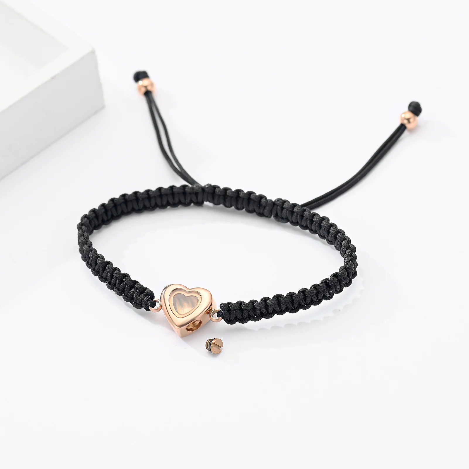 Women Memorial Ashes Bracelet Braided Rope Transparent Heart Mini Urns Ashes Holder Keepsake Jewelry Bangle Length Adjustable 6