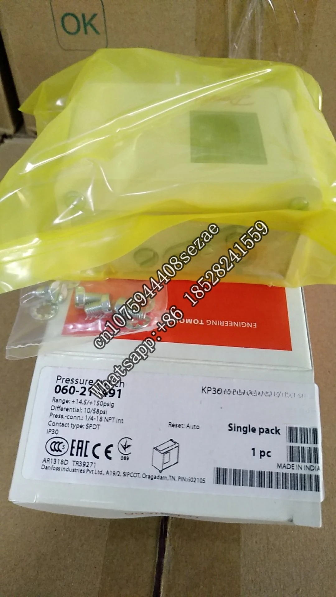 

KP36 060-214591 Genuine Danfoss Pressure Switch Controller Control Relay
