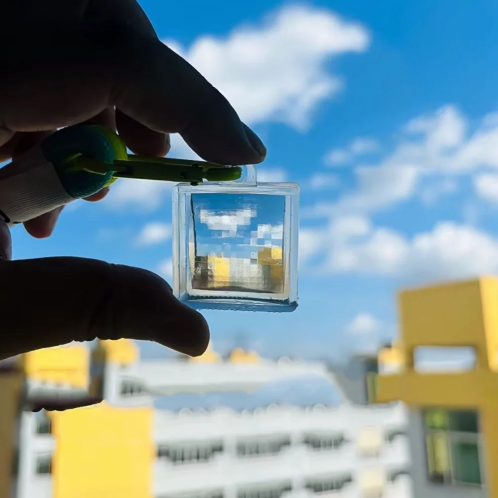 Clear Acrylic Pixel Filter Keychain Pixel Photography Tool Transparent Acrylic Mosaics Sharing Your Travel Memories 1Pcs