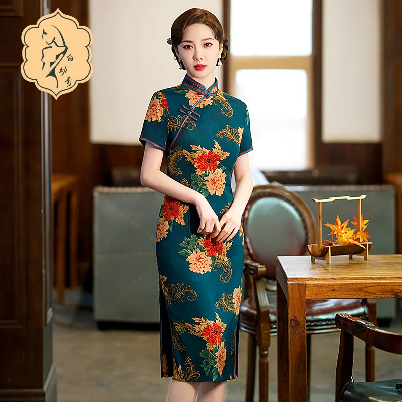 

Elegant Mandarin Collar Printed Satin Knee-Length Qipao Short Sleeve Cheongsam Traditional Retro Rayon Chinese Women Dress