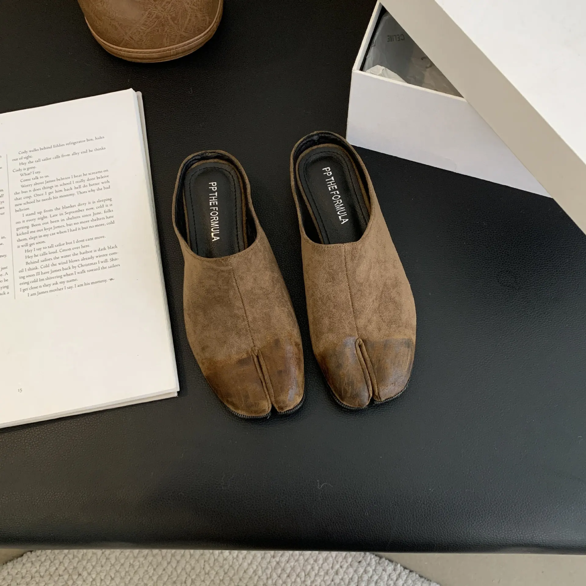 

Туфли женские на каблуке-копытце, из ПУ кожи