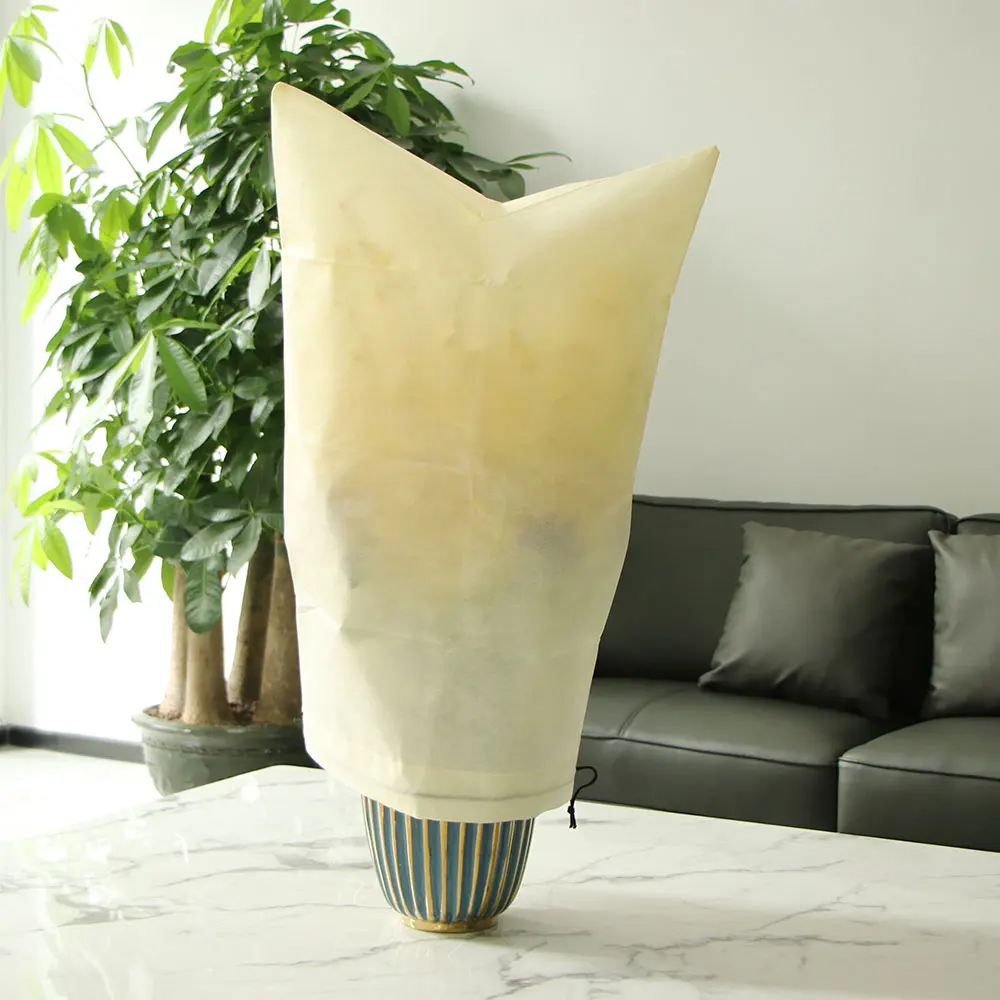 

Plant Cover Winter Warm Cover Tree Shrub Plant Protecting Bag Frost Protection For Yard Garden Plants Small Tree Against Cold