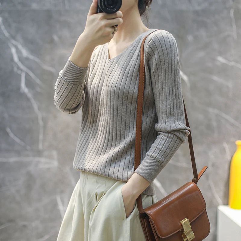 Loose Fitting Pullover Western-style Sweater with Long Sleeves and A Base Layer Top 2025 Spring and Autumn New V-neck Knitted 86