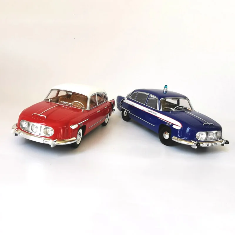 

1:18 Scale Soviet Retro Car Czech 603 Car Model Metal Diecast Alloy Toy Vintage Vehicle Collection Gift Display Decoration Gifts