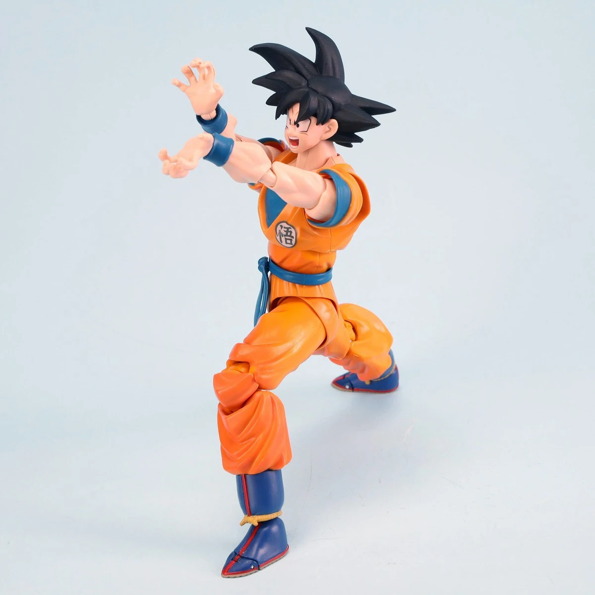 GOKU SUPER SAIYAN 4 S.H. FIGUARTS - DRAGON BALL GT - BANDAI na Geek Show  Colecionáveis