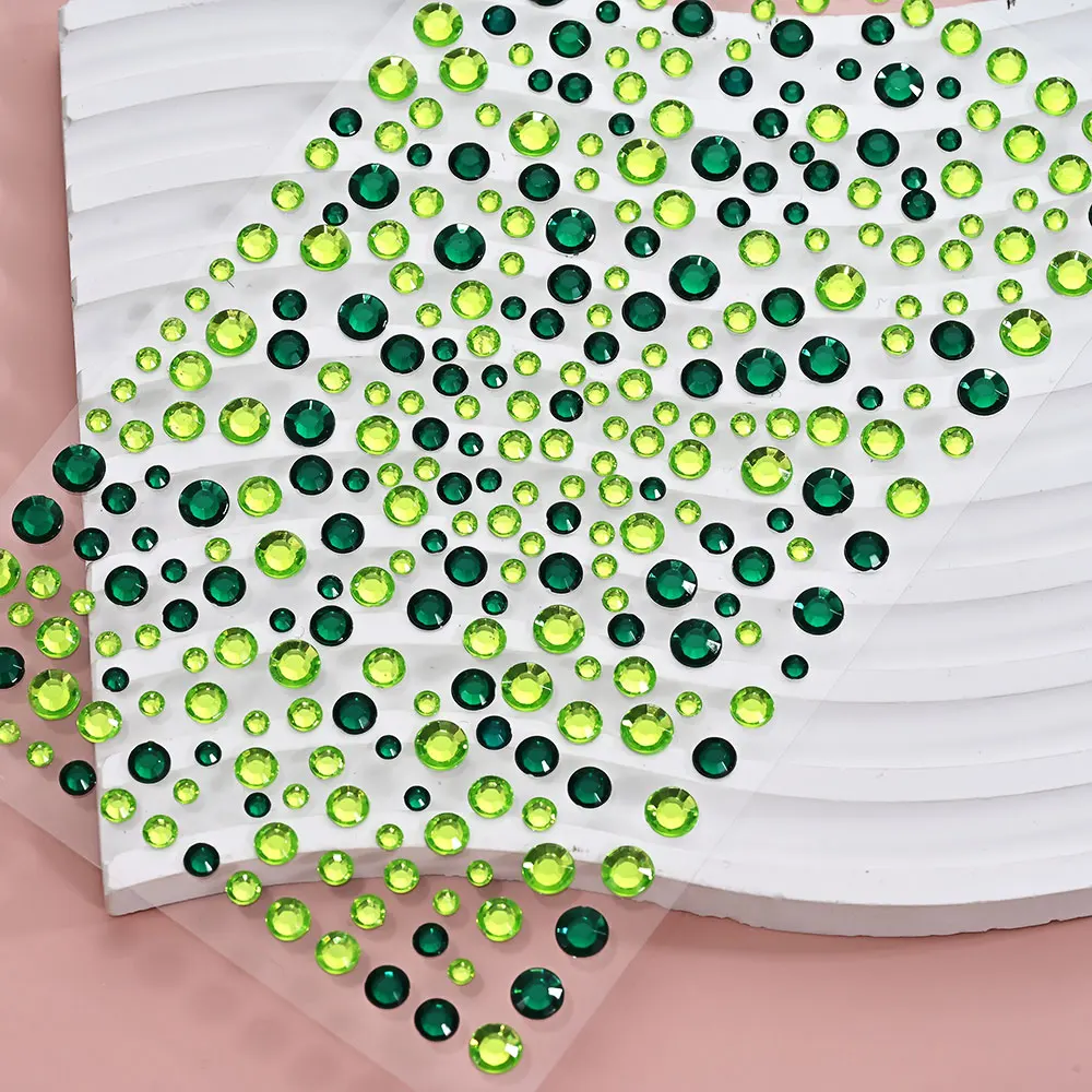 300 Stück + glitzernde grüne Edelstein-Strasssteine für Augen und Gesicht, 3D-Kleber, runde Strass-Tattoo-Aufkleber, 3/4/5 mm, Party, Festival, Make-up, 8 $ – Detail 5