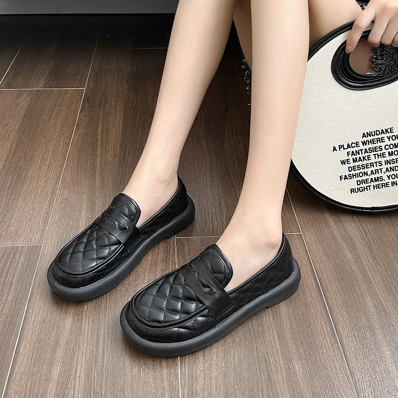 Women's Lolita Shoes Soft Leather British Style Round Toe Soft Sole Ladies Loafers Retro Rhombus Square Heel Casual Women Flats