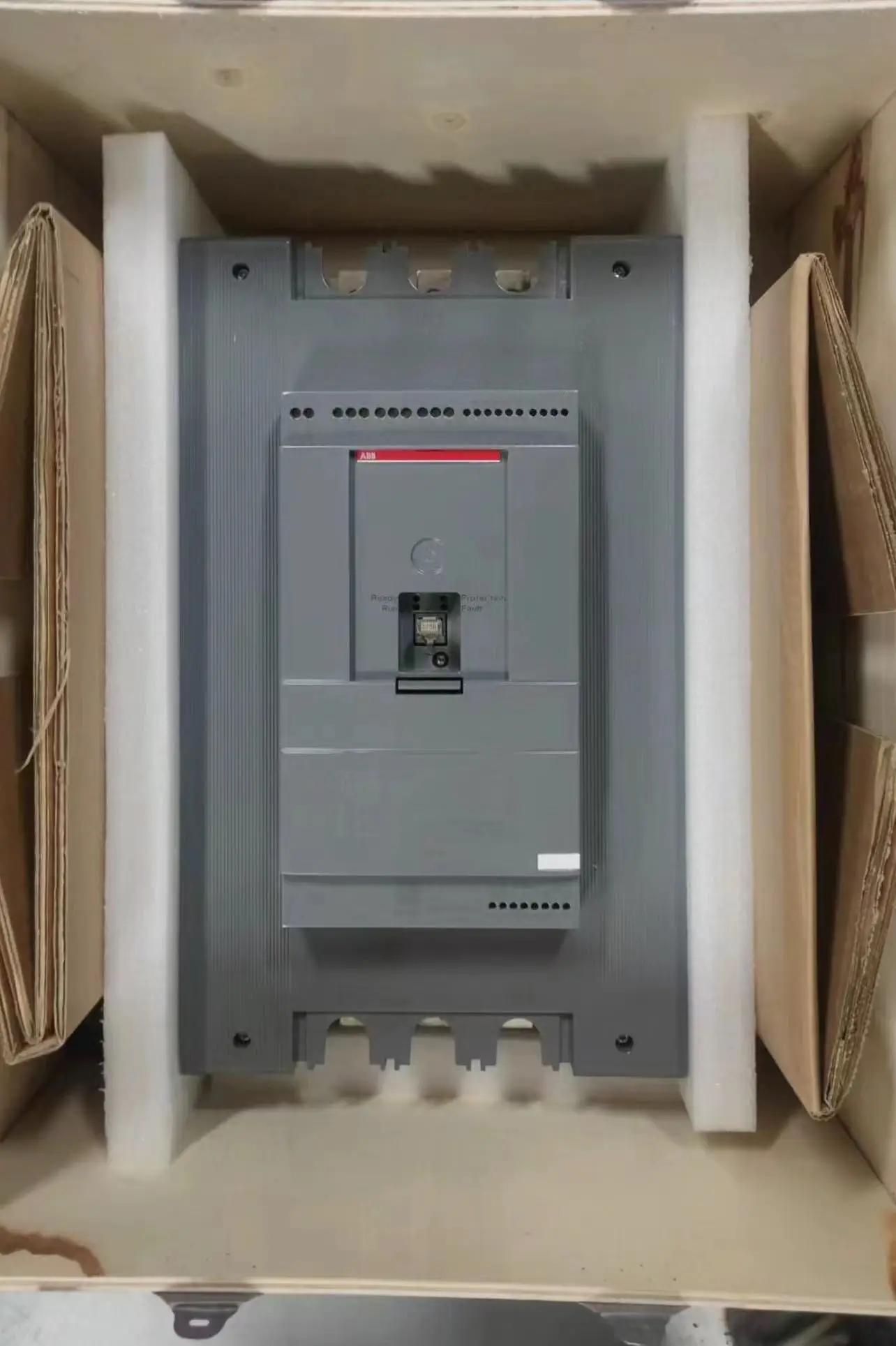 

soft starter PSTX250-600-70