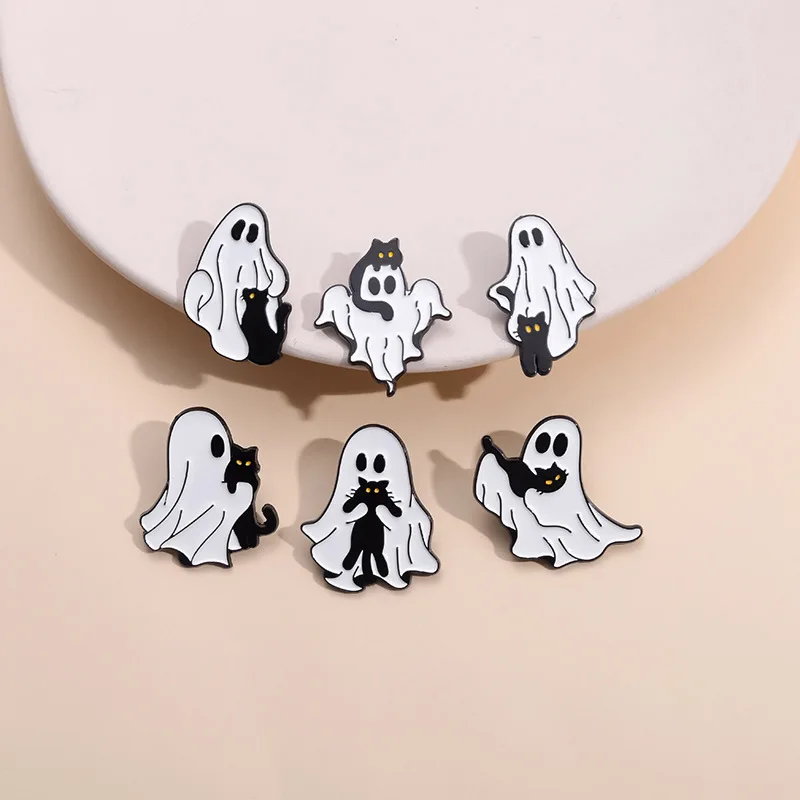 Terrifying Halloween Creative Brooch Enamel Ghost Black Cat Cute Badge Metal Backpack Clothing Lapel Pins Souvenir Wholesale