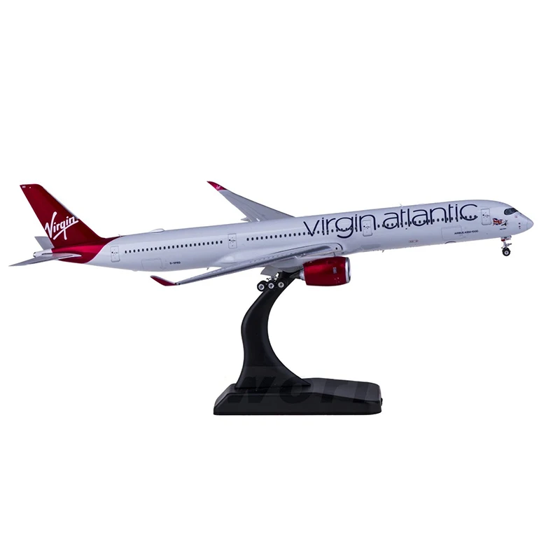 

Модель самолета с посадочным шасси, 19 см,