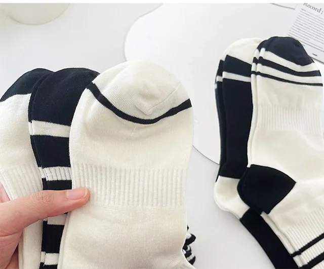 3 Paia Calzini Bianchi Donna - Cotone, Lunghi Al Polpaccio, Taglia 6-9 US, Senza Cuciture