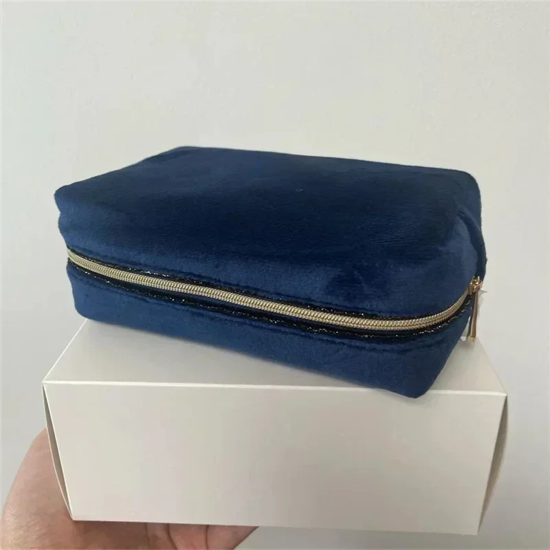 

Brand Logo Travel Cosmetic Storage Bag Portable Makeup Bag Large Capacity Travel Pouch Makeup Organizer Toiletry Storage