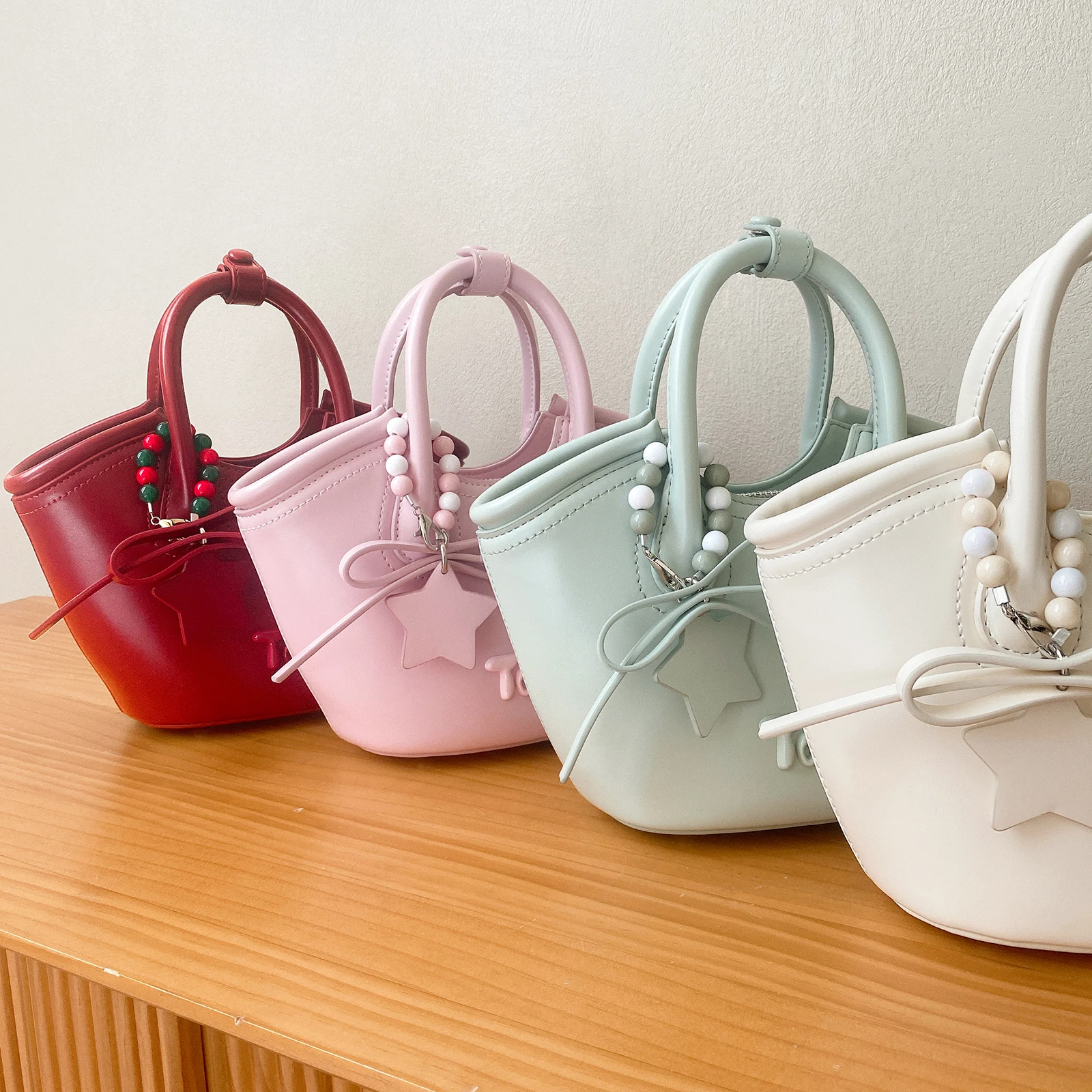 トリート treat urself Love summer basket bag トリート❤️treat urself Love summer basket bag トリート