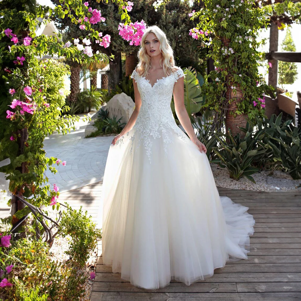 

V-neck Appliques Tulle Lace Wedding Dress Elegant Tank A-line Birdal Gown Backless Court Wedding Gown vestidos de novia