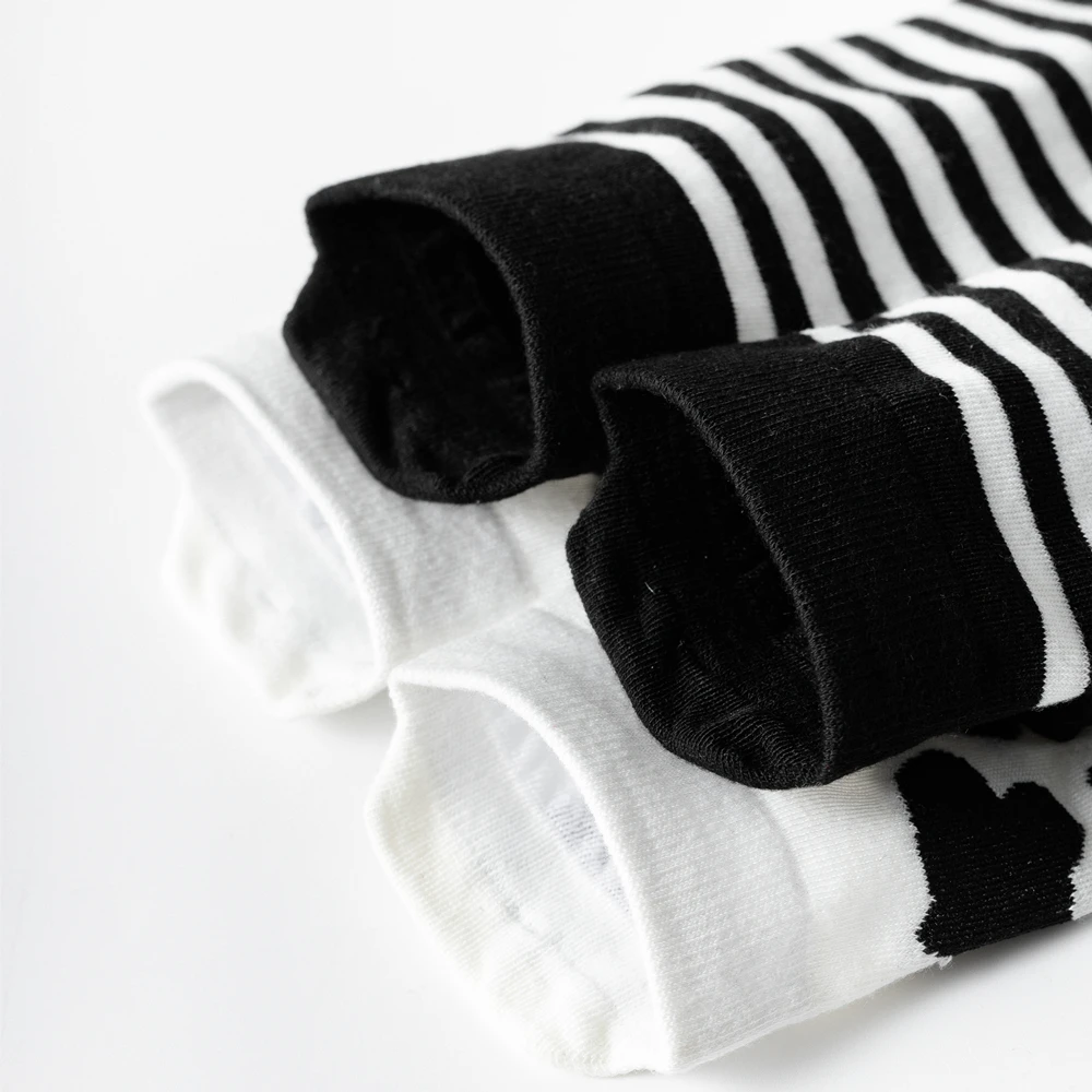 5 Paar neue Damen-Fünf-Finger-Socken, süße Milch, schwarz-weiße Streifen, Baumwolle, Sommer, flache geteilte Zehensocken, Mädchen-Sportsocken – Detail 8