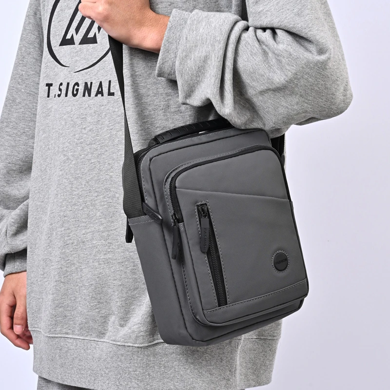 Borsa a Tracolla per Uomo in Tessuto Oxford Compatta con Tasche Multiple per Affari, Casual, Viaggi e Uso Quotidiano - immagine 3