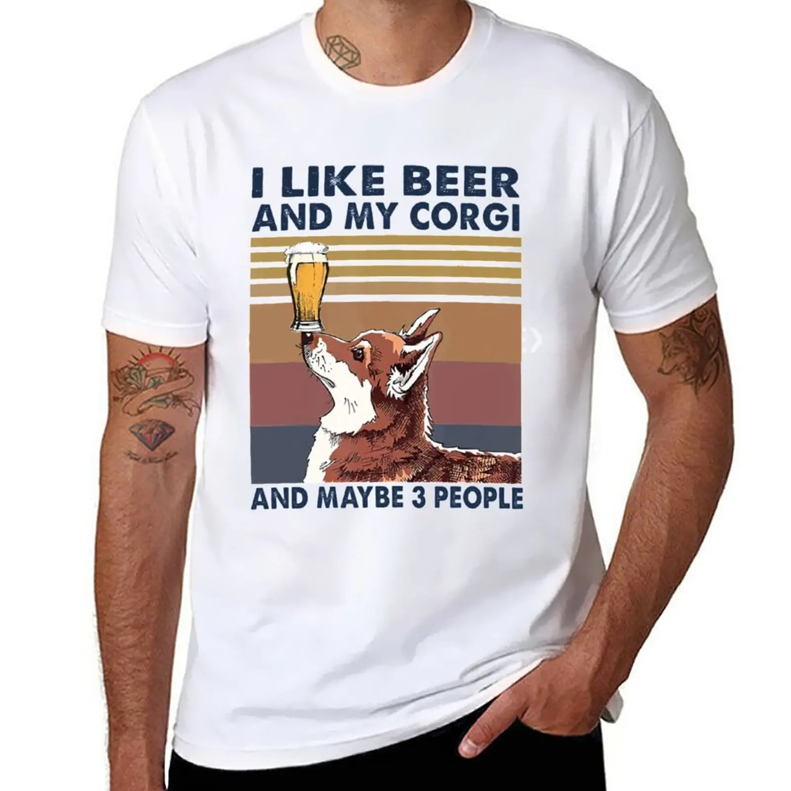

New Vintage I Like Beer And My Corgi And Maybe 3 People Funny Corgi Dog Lover Gifts T-Shirt