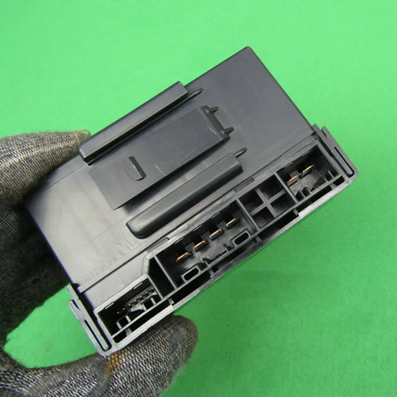 

Apply to Honda 9th generation Accord 2014-2018 Odyssey VEZEL FIT JAZZ CITY CRV Secondary relay box Relay assembly unit