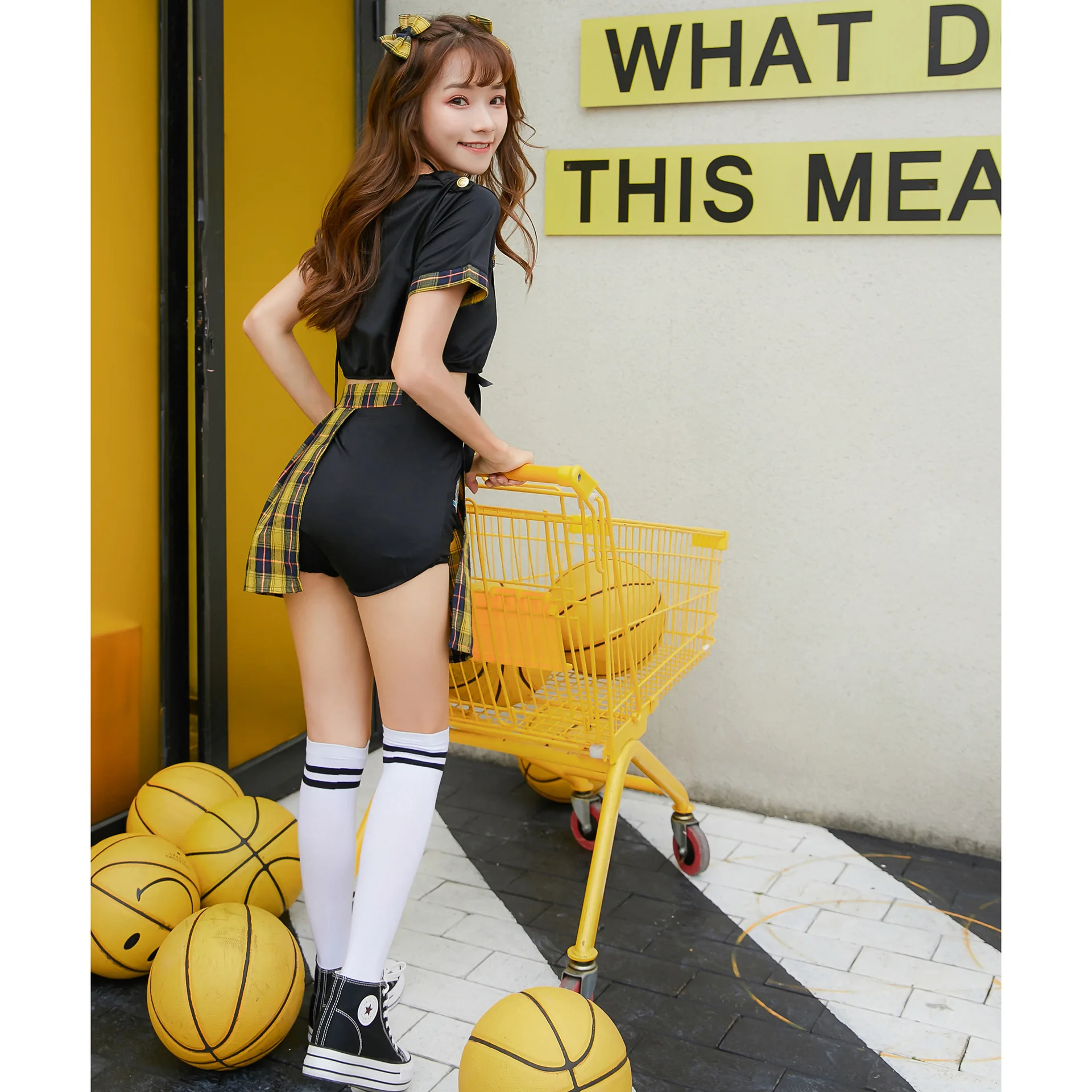 Retro Checkered Female Student Cheerleading Outfit