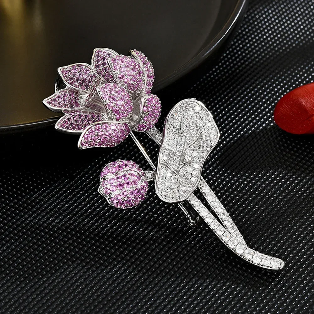 New Fashion Purple Rhinestone Lotus Brooch Pin for Women Luxury High Quality Jewelry Women's Wedding Party Accessories Corsage