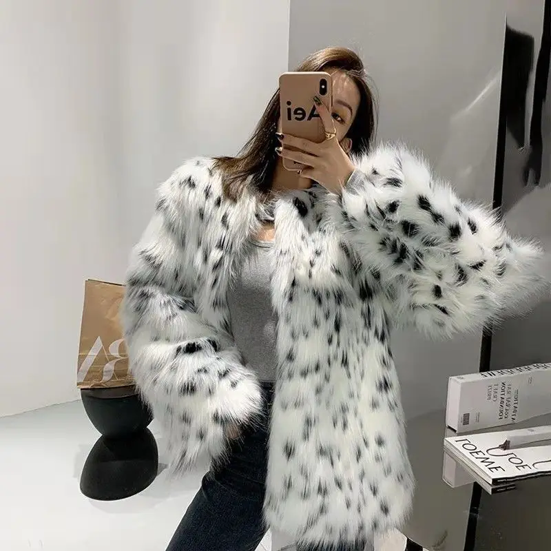Winter Faux Fur Short Coats Women O-Neck Hairy Fluffy Party Outwear Fur Coat Tops Elegant Luxury Fur Jackets New In Veste Femme