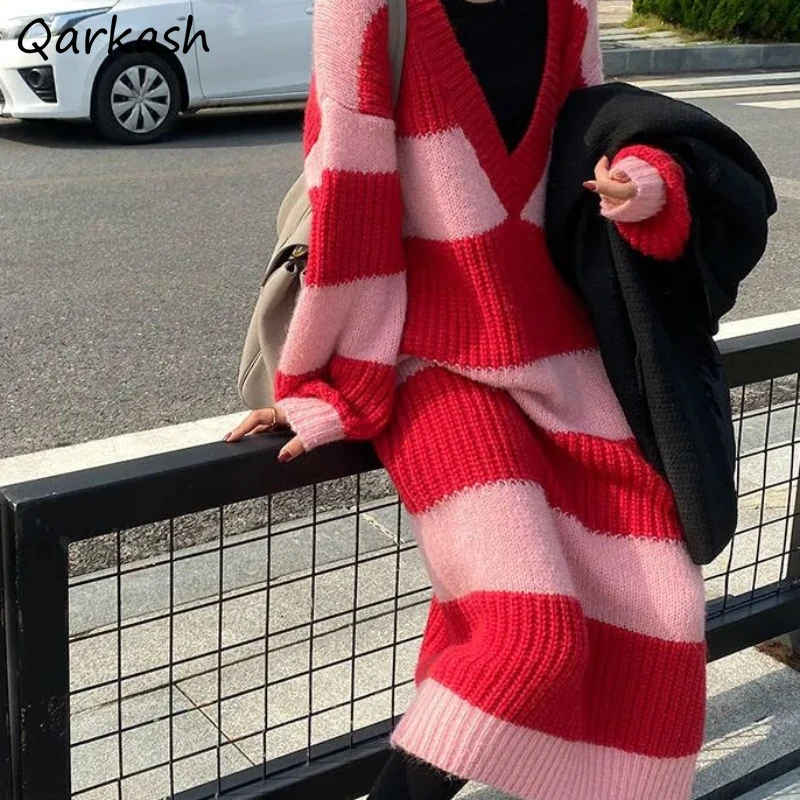 

Dresses Women Long Sleeve V-neck Midi Casual Style Striped Panelled Knitting Comfortable Fashion Female Loose Fit Streetwear