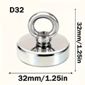 D32
