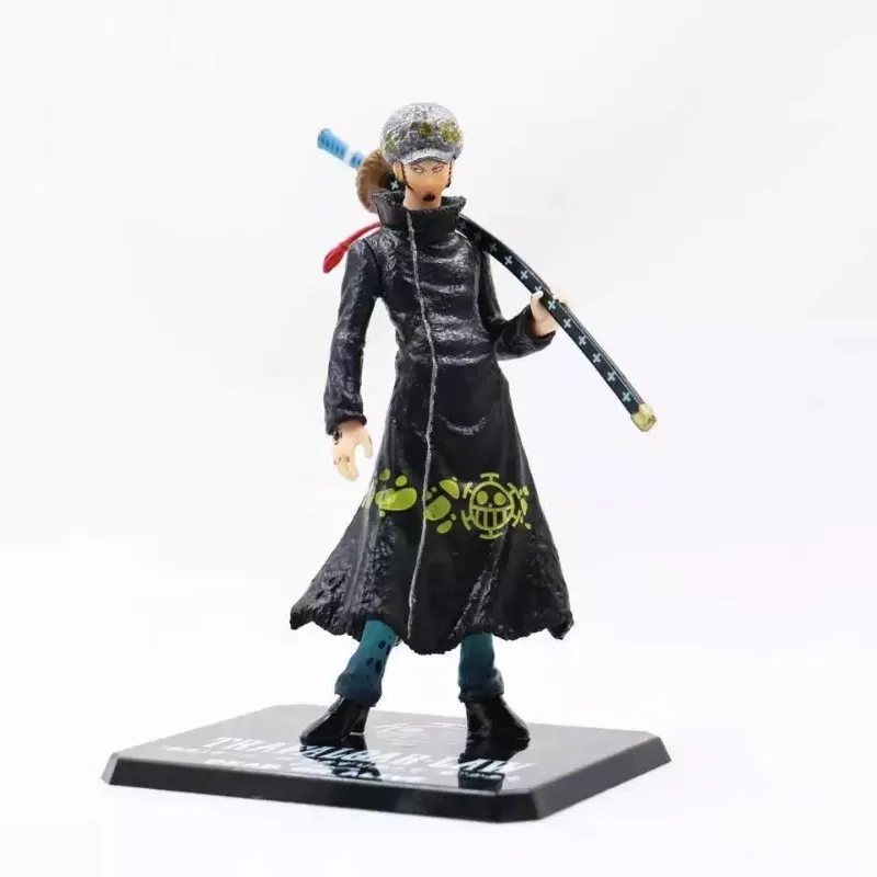 Anime Periferiche One Piece Oka Shichibukai Trafalgar D Water Law Standing Posture Pvc Action Figure Modello Da Collezione Giocattolo