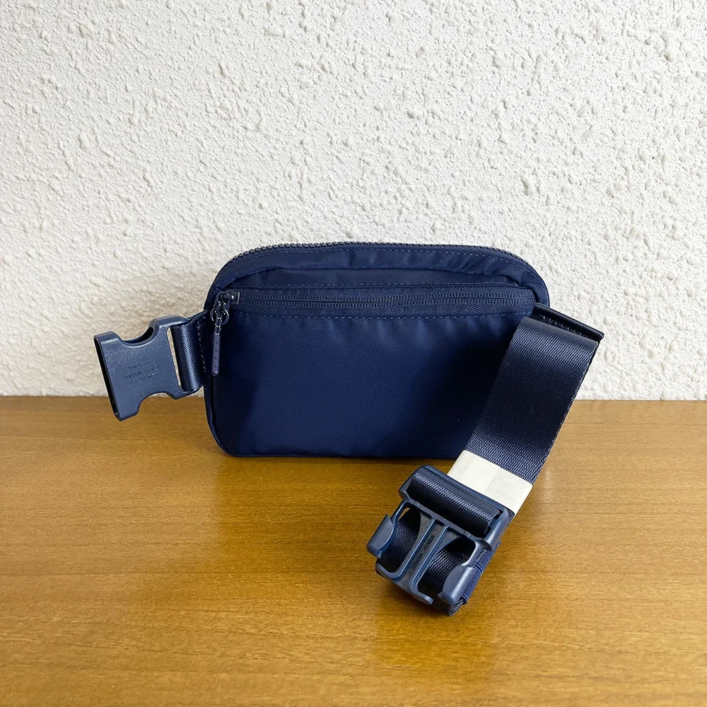 2025 Fashion Yoga Fanny pack Metal Logo Sports waist bag Yoga Mobile Bag Portable bag Unisex Fitness Running women's gift 4