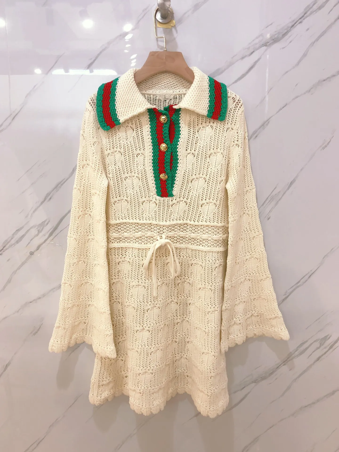 

2023 Women's Clothing Heart-shaped cutout collar contrast bell sleeves knitted dress Autumn Winter New