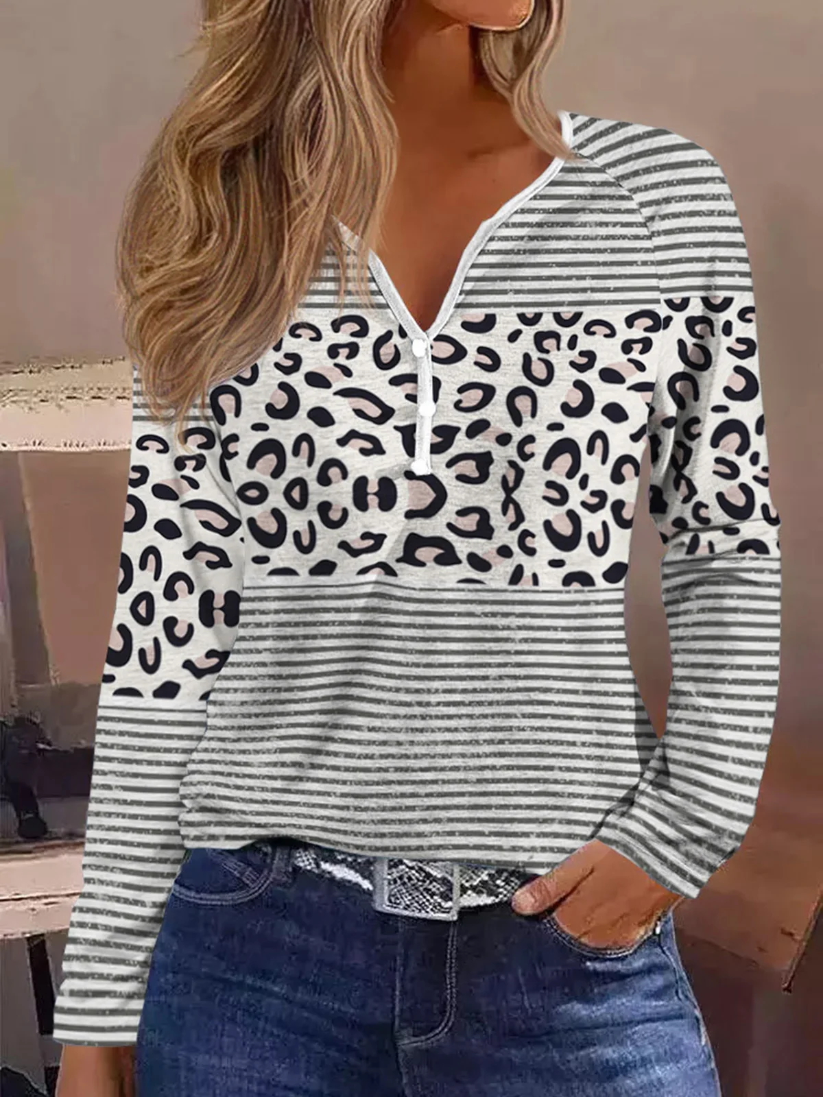 

Leopard Striped Button Notched Neck Blouse 2023 Autumn Harajuku Casual Wild Women Long-sleeved Lazy Style Commuter Streetwear