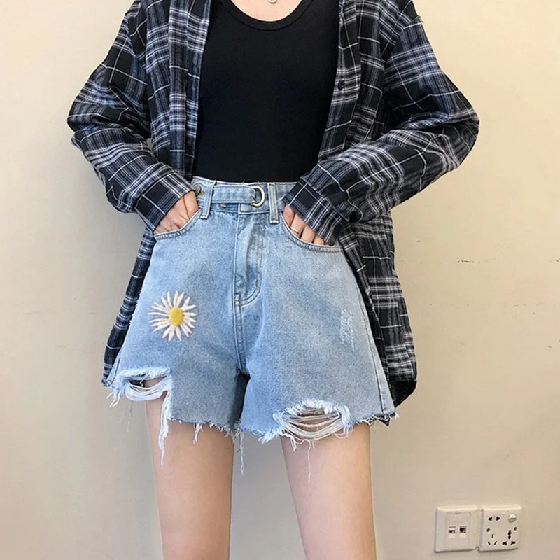 Irregular Preppy Solid Streetwear Wide Leg Jeans Shorts 2021 Summer Women Sweet High Waist Diasy Embroidery Blue Denim Shorts