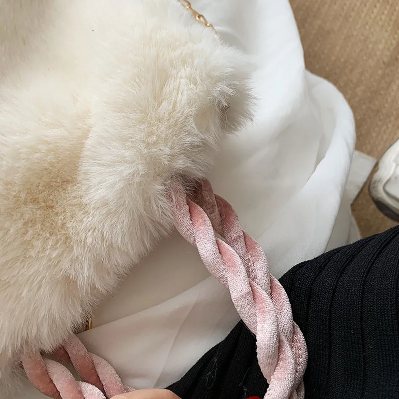 Cute Fashion Shoulder Bags Cherry Plush Tote Bag For Women Winter Warm Fluffy Bucket Bag Simple Cherry Plush Handbag