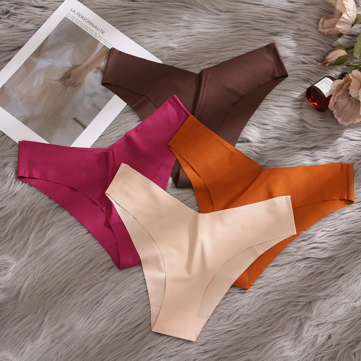 Sexy Bikini Women's Ice Silk Panties Seamless Solid Female Underwear Low-Rise High Elasticity Soft Lady Briefs Fashion Lingerie