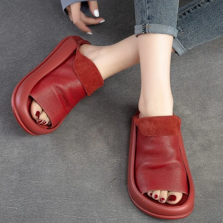 2024 summer fashion new thick-soled sandals and slippers, simple flat-soled slippers, beach slippers for outer wear sandals