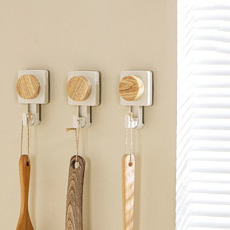 2Pcs Plastic Suction Cup Hook Wood Grain Pattern Wall Mounted Clothe Storage Hangers Washable Waterproof Towel Sticky Hooks