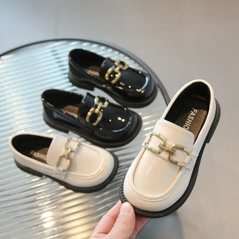 Girls Leather Shoes Spring New Kids Fashion Britain Style Casual Classic Buckle Loafers Black Glossy Breathable Slip-on leather shoes girls shoes girls flats
