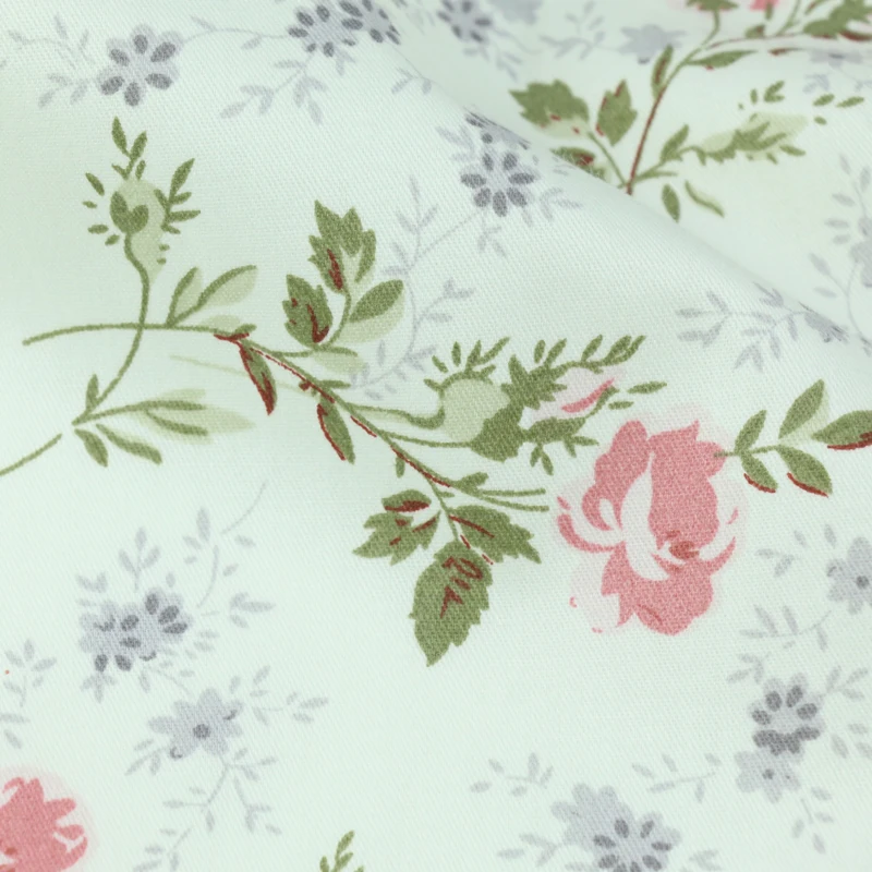 235x50cm Pure Cotton Twill Fabric with Small Flower Print for Table Covers, Drapes and Bedspreads