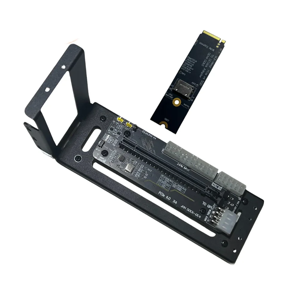 ONEXGPU eGPU ケース/OCuLinkケーブル付き ONEXGPU - World's 1st External Portable eGPU with Storage