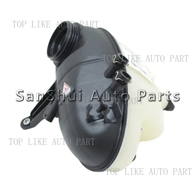 علبة ماء راديتر (قربة ماء تبريد) مرسيدس