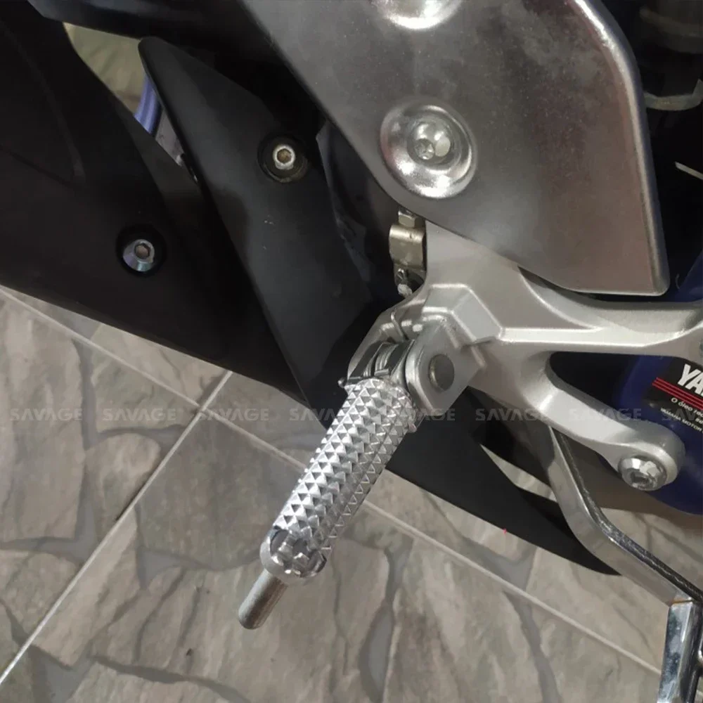 Repose-pieds Avant Pour Moto Yamaha FZ1, FZ8, FZ6, TDM 900, XJ6... - Aluminium CNC - Charge 200kg