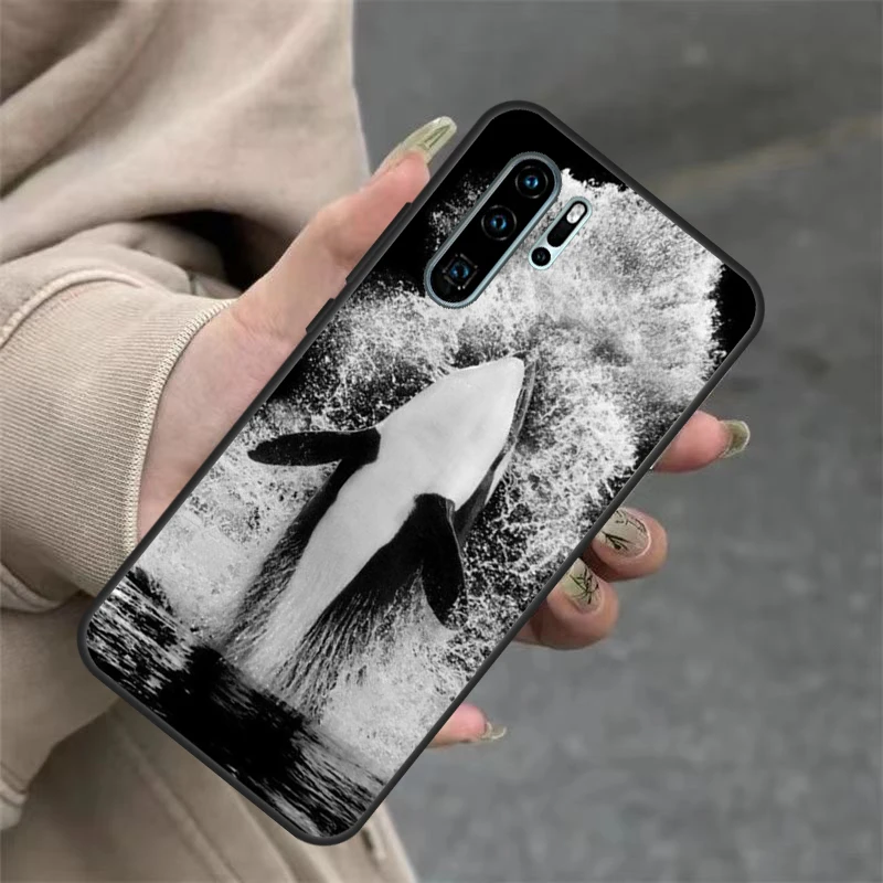 Killer Whale Orca Designer Phone Case – Sleek and Stylish Protection